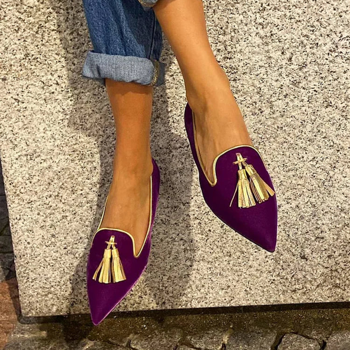 Moccasin with Elegant Tassels