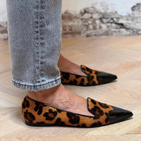 Refined animal-printed ballet flats